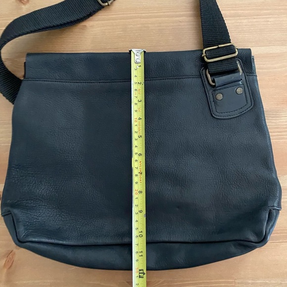 French Connection Black Leather Messenger Bag Adjustable Strap Unisex - Picture 13 of 15